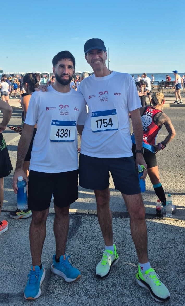 Alvaro y Nicolás Luraschi después de una carrera